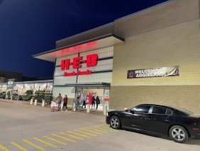 H-E-B - Photo 6