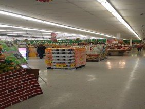 Fiesta Mart #8 - Photo 4