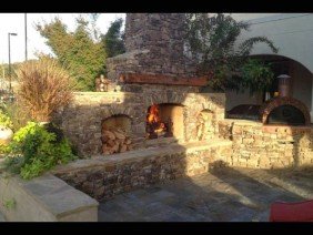 Curb Appeal Landscaping - Photo 3