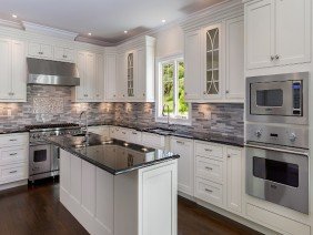 AK HouseWorks - Photo 1