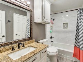 Robinson Floors LLC - Photo 3
