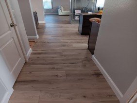 Floor One - Photo 7