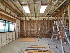 B W insulation - Photo 8
