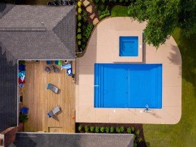 Mr Pool - Photo 1