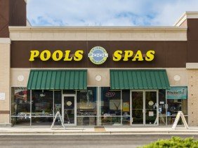 Swimming Pool Services - Photo 1