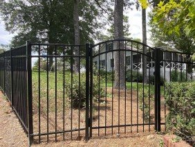Fencing Unlimited - Photo 3