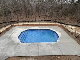 Mr Pool - Photo 0