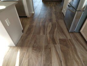 Floor Daddy - Photo 1