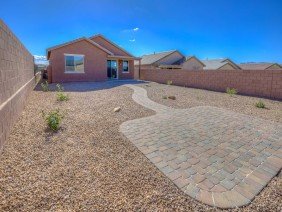 Desert Valley Landscaping - Photo 8