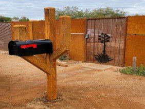 Cardinal fence and fabrication - Photo 3