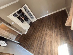 In and Out Flooring - Photo 4