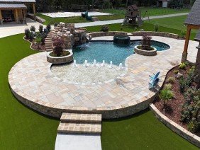 Premier Pools & Spas - Photo -1