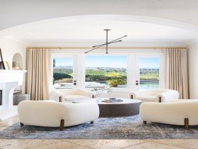 Savvy Interiors - Photo 1