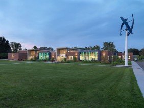 Cordogan Clark - Photo 2