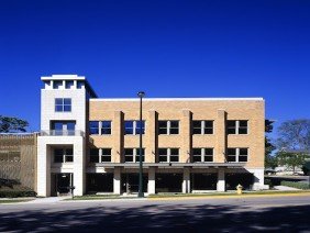 Saroki Architecture - Photo 2