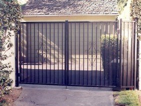 Mission Fence - Photo 1