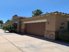 Gold Star Painting - Photo 0