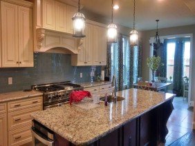 Della Floors & Construction - Photo 6