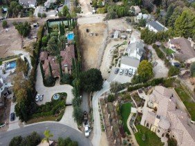 The Demo Master - Photo 3