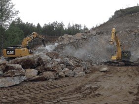 Versatile Industries - Photo 2