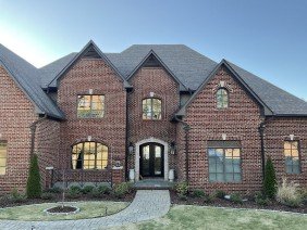 Capstone Roofing - Photo -1