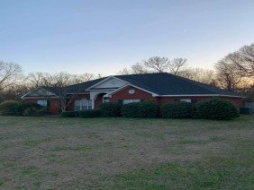 Eagle Roofing & Construction LLC - Photo -1