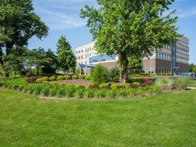 Benchmark Group - Photo 3