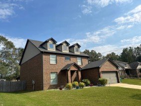 I AM Roofing - Photo -1