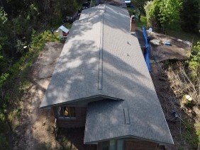 Roofing World - Photo -1