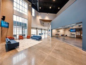 Hood-Rich Architecture - Photo 2