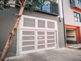 Union Door - Photo 2