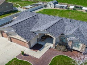 Bartlett Roofing - Photo -1