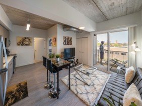 Cordogan Clark - Photo 0