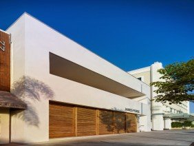 Standard Architecture - Photo 3