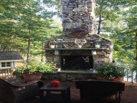 The Backyard - Photo -1