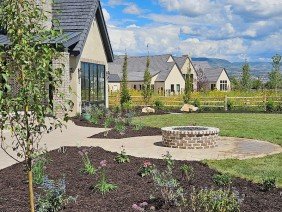 White Landscape Design - Photo 0