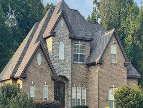 Wright's Roofing & Contracting - Photo -1