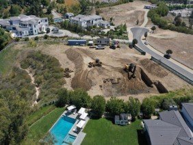 The Demo Master - Photo 5