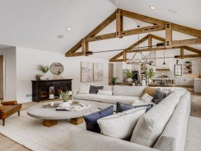 Style & Structure - Photo 3