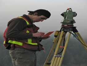 Mobile Land Surveying - Photo 3
