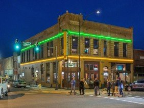 HTW & Associates - Photo 3