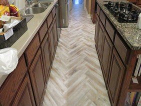 Della Floors & Construction - Photo 0