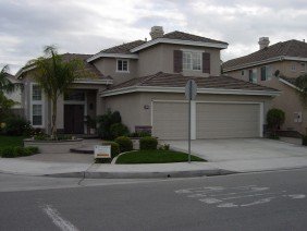 Universal Painting & Coatings - Photo -1