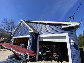 HQ Siding and Trim - Photo 3