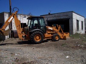 Boston Heavy Equipment - Photo 0