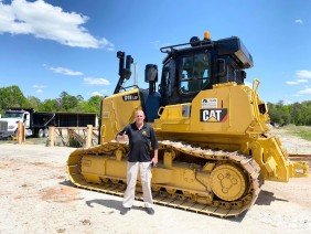 Milam's Equipment Sales - Photo -1