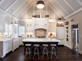 Johnson Custom Homes - Photo 1