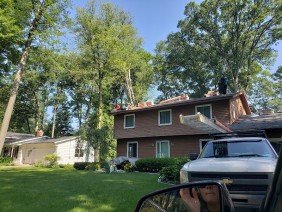 Lake Michigan Construction & Roofing - Photo 2