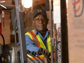 Distribution International - Photo 2