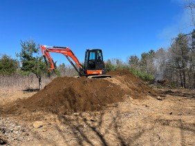 Digging Dogs Excavation - Photo 2
